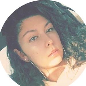 Meet your Posher, Carly